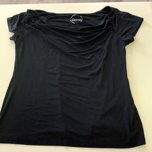 Women’s xL INC slight ruffles  t shirt
